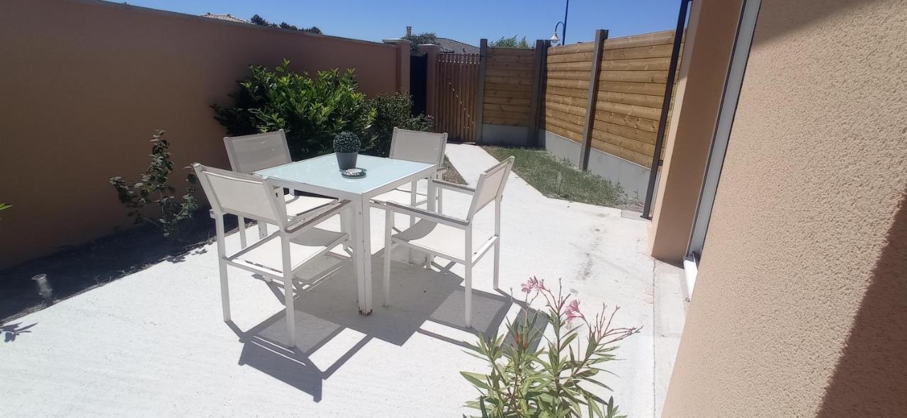 La Petite Maison Du Bassin D'Arcachon - 40 M2, Climatisee, Independante Et Au Calme Audenge Kültér fotó